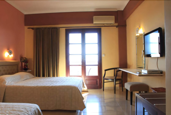 Imagen de la habitación del Hotel Athorama. Foto 7