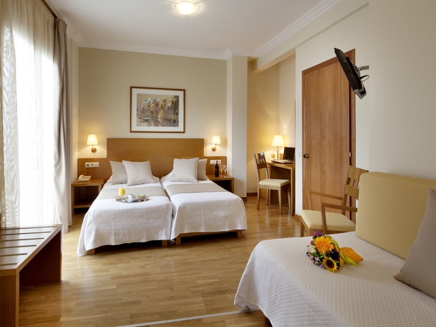 Imagen de la habitación del Hotel Athos, Atenas. Foto 11