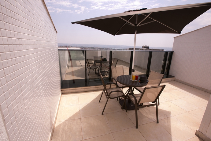 Imagen de los exteriores del Hotel Athos Bulcão Hplus Executive. Foto 6