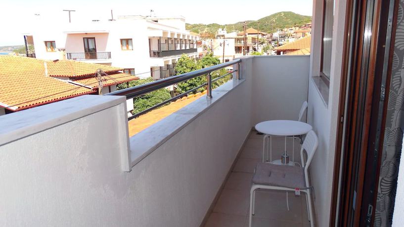 Imagen de la habitación del Hotel Athos Guest House Pansion. Foto 15