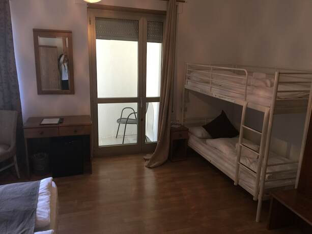 Imagen general del Hotel Athos, Pasina. Foto 9