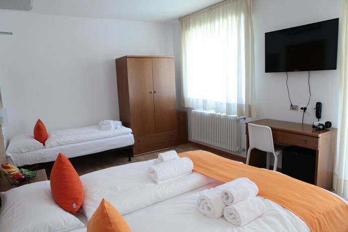 Imagen de la habitación del Hotel Athos, Riva del Garda. Foto 28