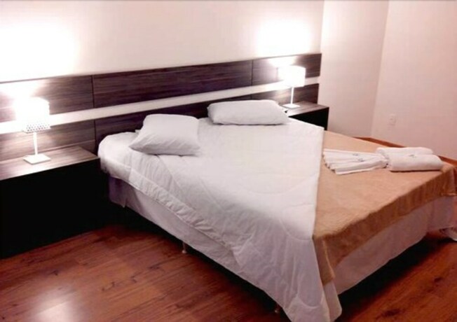 Imagen de la habitación del Hotel Athos, Teres&oacute;polis. Foto 8