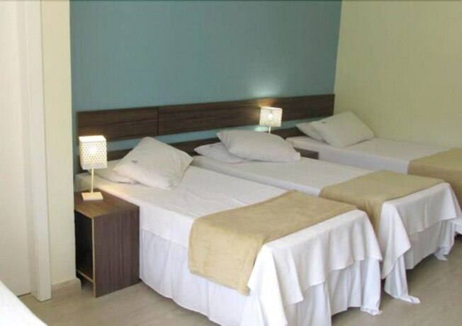 Imagen de la habitación del Hotel Athos, Teres&oacute;polis. Foto 15