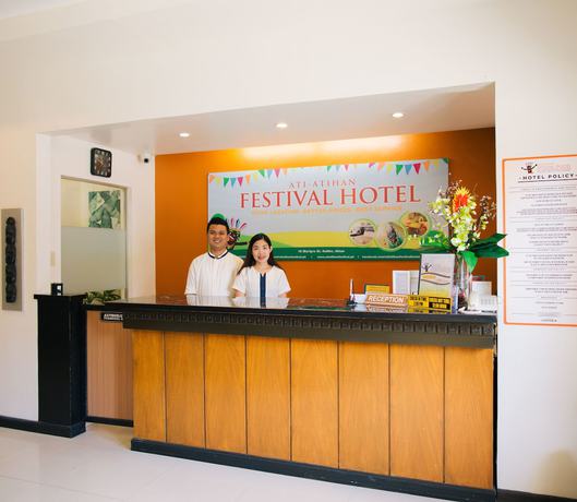 Imagen de los interiores del Hotel Ati-Atihan Festival. Foto 20