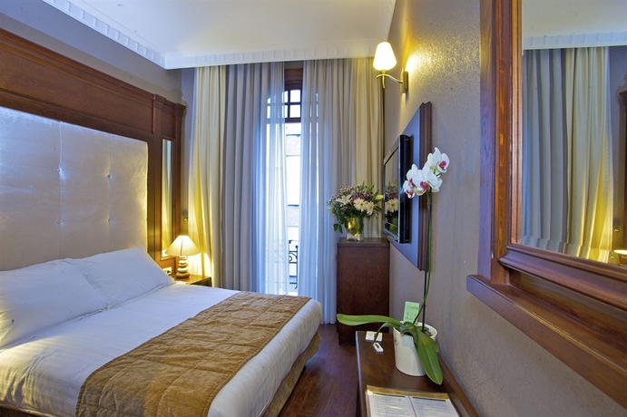 Imagen de la habitación del Hotel Atik Palace. Foto 10