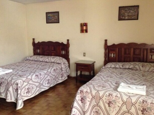 Imagen de la habitación del Hotel Atilanos. Foto 20