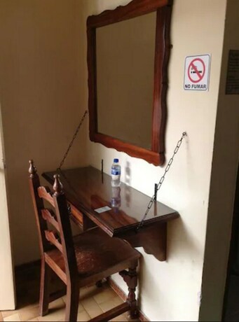 Imagen de la habitación del Hotel Atilanos. Foto 22