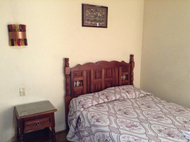 Imagen de la habitación del Hotel Atilanos. Foto 30