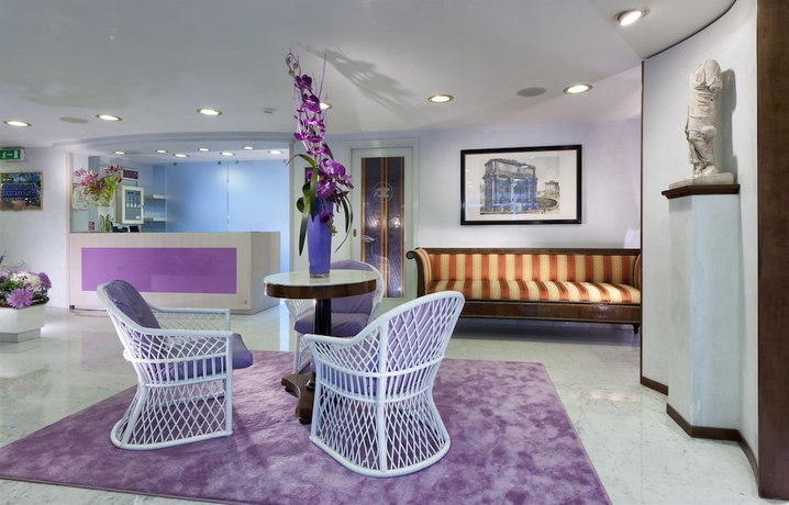 Imagen de los interiores del Hotel Atilius, Riccione. Foto 17