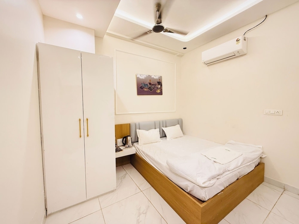 Imagen de la habitación del Hotel Atishay, Ujjain. Foto 1