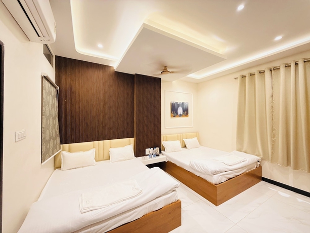Imagen de la habitación del Hotel Atishay, Ujjain. Foto 3
