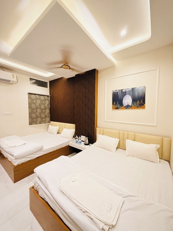 Imagen de la habitación del Hotel Atishay, Ujjain. Foto 4
