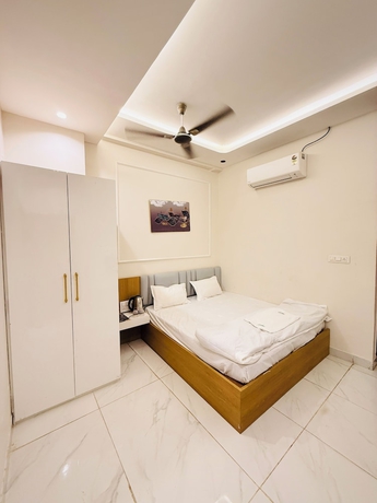 Imagen de la habitación del Hotel Atishay, Ujjain. Foto 7