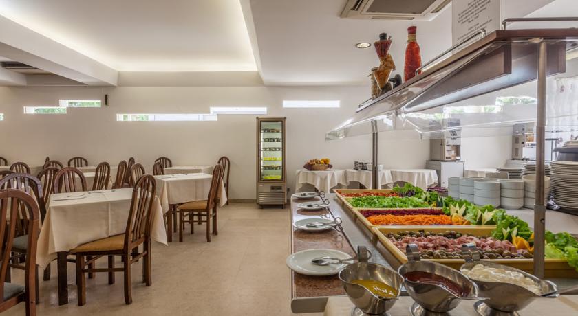 Imagen general del Hotel Atismar. Foto 2