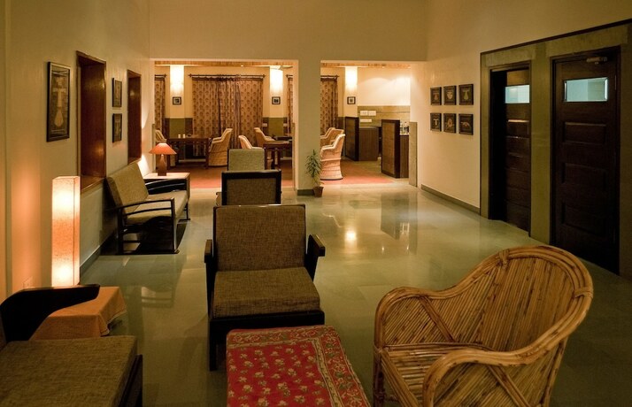 Imagen del bar/restaurante del Hotel Atithi Guest House. Foto 20