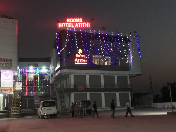 Imagen de los interiores del Hotel Atithi, Mahesana. Foto 15