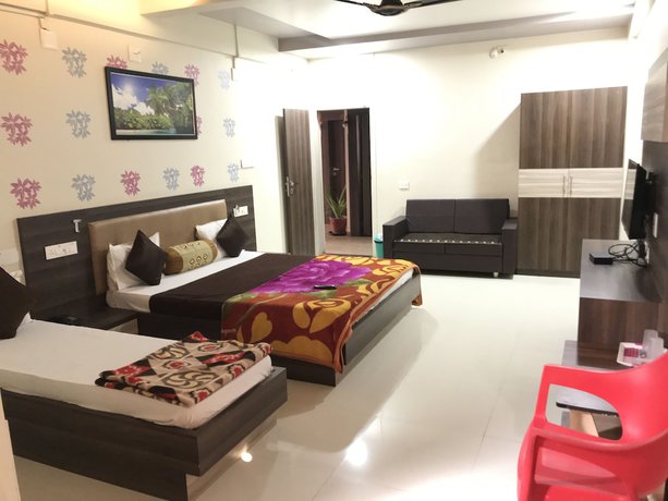 Imagen general del Hotel Atithi, Mahesana. Foto 1