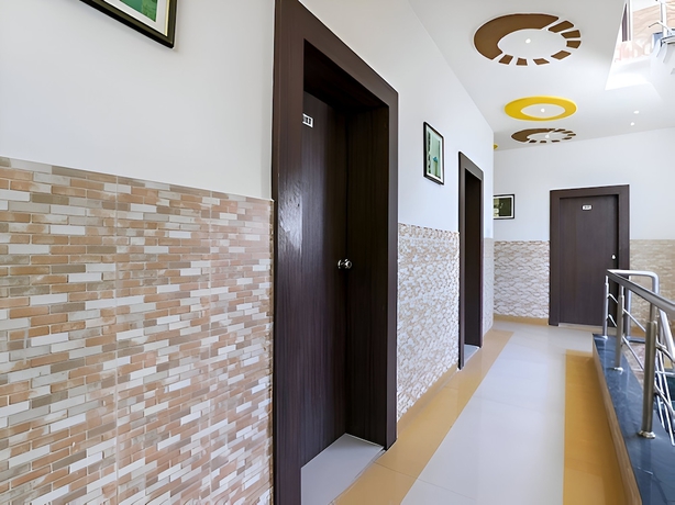 Imagen de los interiores del Hotel Atithi - Opposite Shreeji Hospital. Foto 15