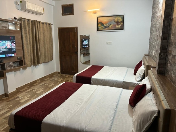 Imagen de la habitación del Hotel Atithi Palace Luxury Guest House. Foto 9