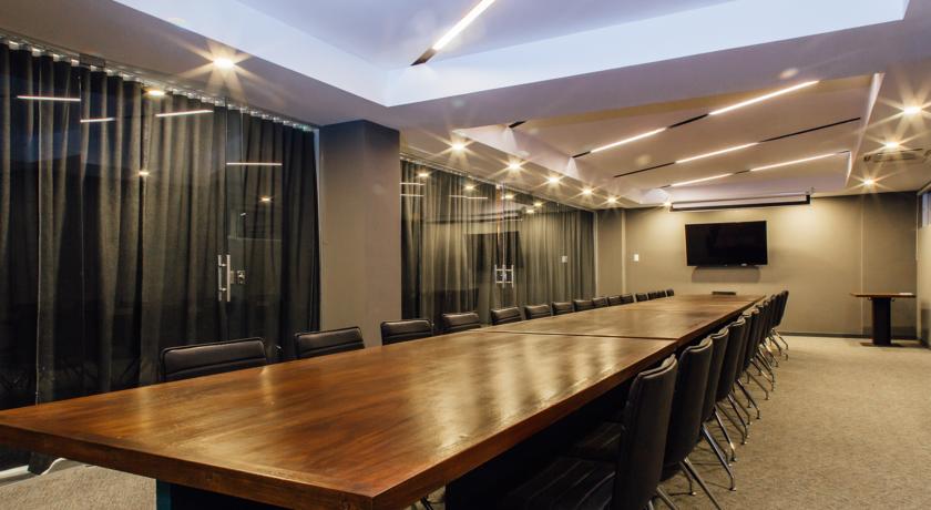 Imagen de los interiores del Hotel Atix. Foto 6