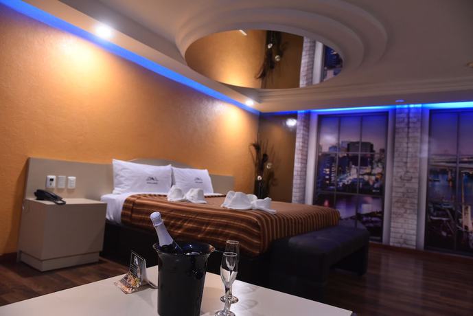 Imagen de la habitación del Hotel Atizapan. Foto 15