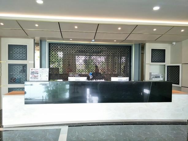 Imagen de los interiores del Hotel Atk Garden Hills. Foto 17