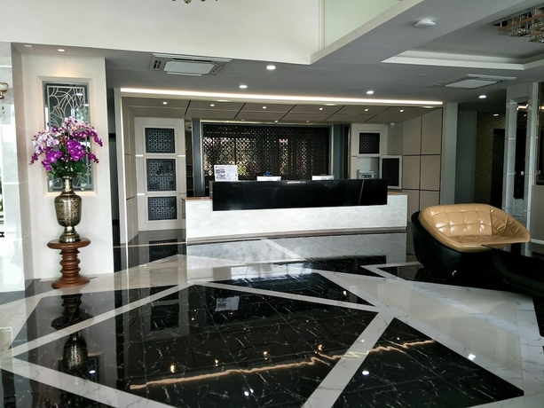 Imagen de los interiores del Hotel Atk Garden Hills. Foto 18