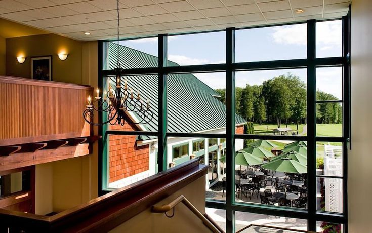 Imagen de los interiores del Hotel Atkinson Resort and Country Club. Foto 18