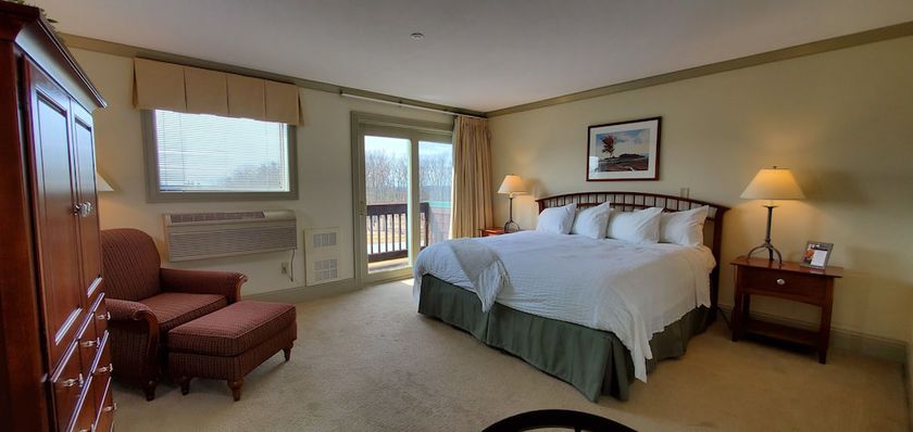 Imagen de la habitación del Hotel Atkinson Resort and Country Club. Foto 7