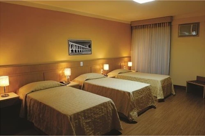 Imagen de la habitación del Hotel Atlântico Lapa. Foto 14