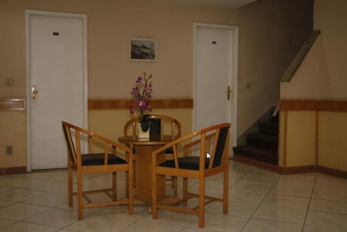 Imagen de la habitación del Hotel Atlântico Lapa. Foto 18