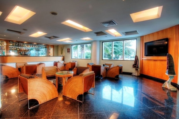 Imagen de los interiores del Hotel Atl&acirc;ntico Sul. Foto 16