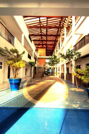 Imagen de los interiores del Hotel Atlântico and Convenções. Foto 10