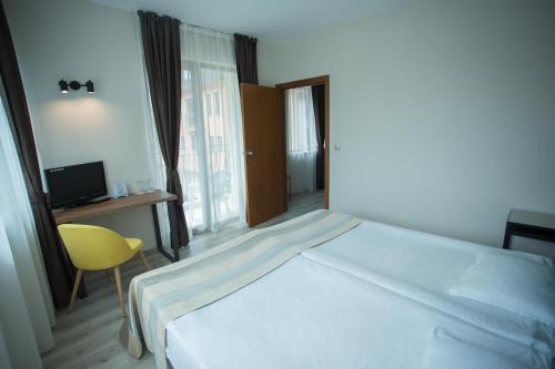 Imagen de la habitación del Hotel Atlant. Foto 17