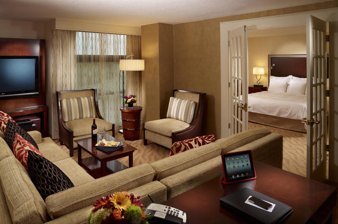 Imagen de la habitación del Hotel Atlanta Marriott Alpharetta. Foto 5
