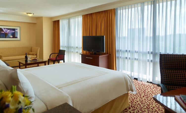 Imagen de la habitación del Hotel Atlanta Marriott Northeast/emory Area. Foto 5