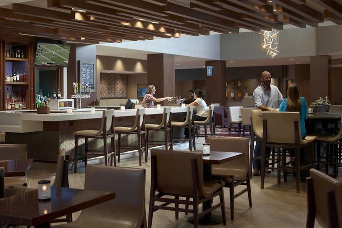 Imagen del bar/restaurante del Hotel Atlanta Marriott Peachtree Corners. Foto 4