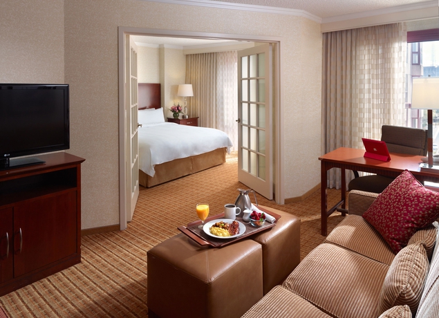 Imagen de la habitación del Hotel Atlanta Marriott Suites Midtown. Foto 9