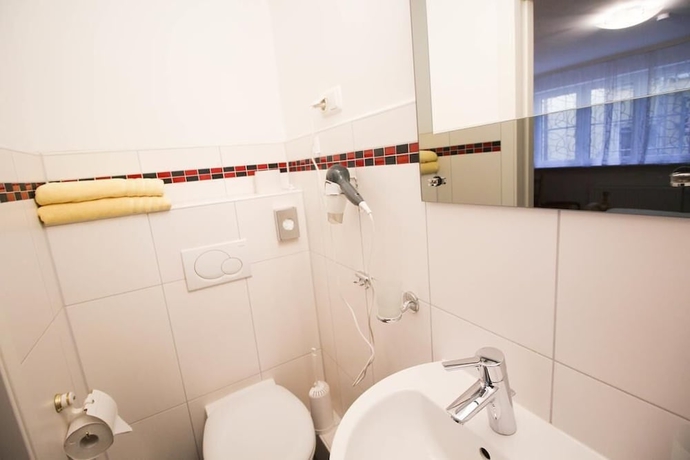 Imagen de la habitación del Hotel Atlanta, Munich. Foto 17