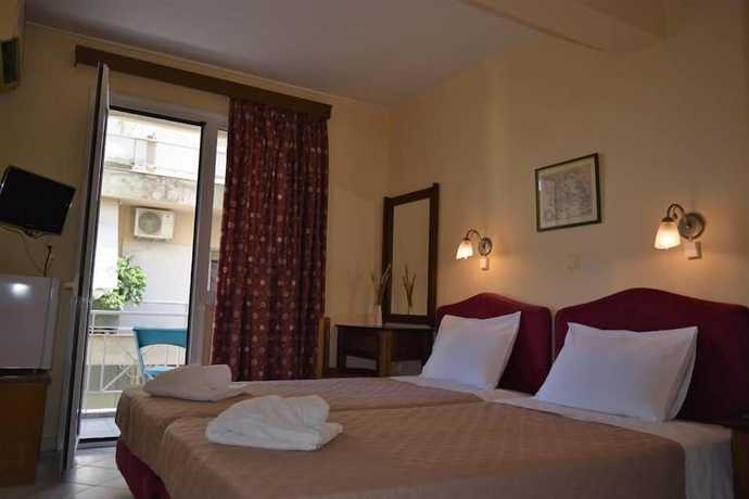 Imagen de la habitación del Hotel Atlanta, Patras. Foto 2