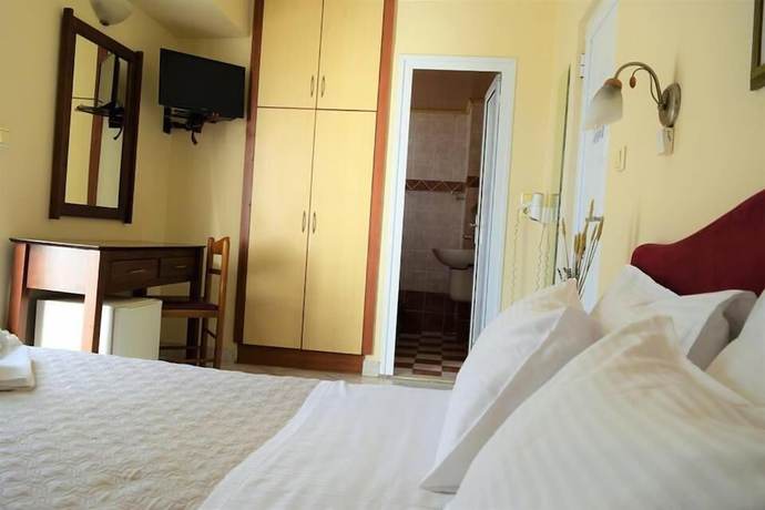 Imagen de la habitación del Hotel Atlanta, Patras. Foto 5