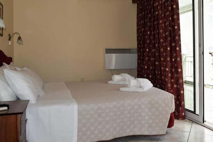 Imagen de la habitación del Hotel Atlanta, Patras. Foto 10