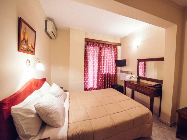 Imagen de la habitación del Hotel Atlanta, Patras. Foto 17