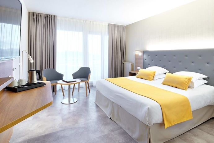 Imagen de la habitación del Hotel Atlanthal. Foto 4