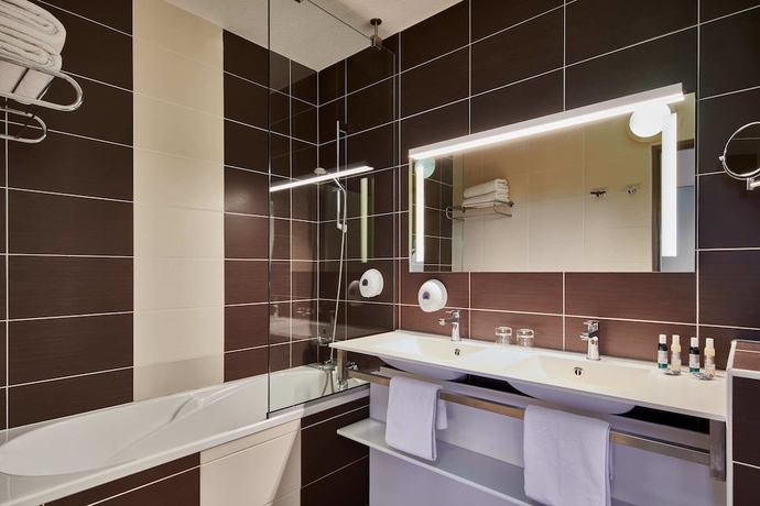 Imagen de la habitación del Hotel Atlanthal. Foto 8