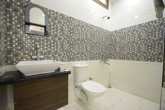 Imagen general del Hotel Atlantic, Alwar. Foto 1