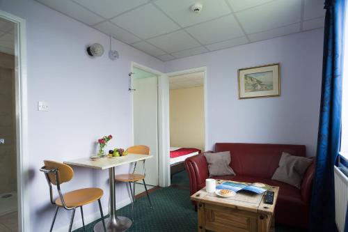 Imagen de la habitación del Hotel Atlantic Apartotel. Foto 6