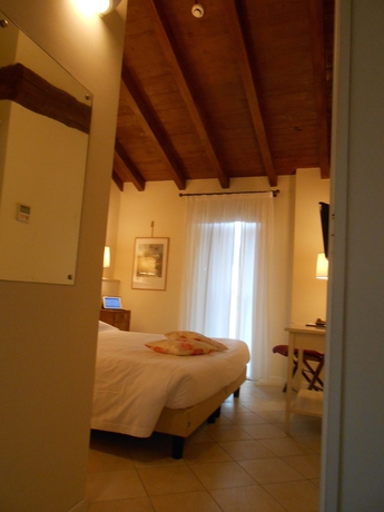 Imagen de la habitación del Hotel Atlantic, Bolonia. Foto 12