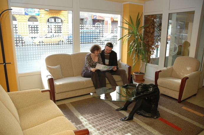 Imagen de los interiores del Hotel Atlantic, Budapest. Foto 15